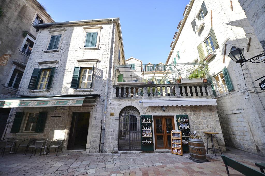 Palazzo Max And Alex Apartments Kotor Kültér fotó